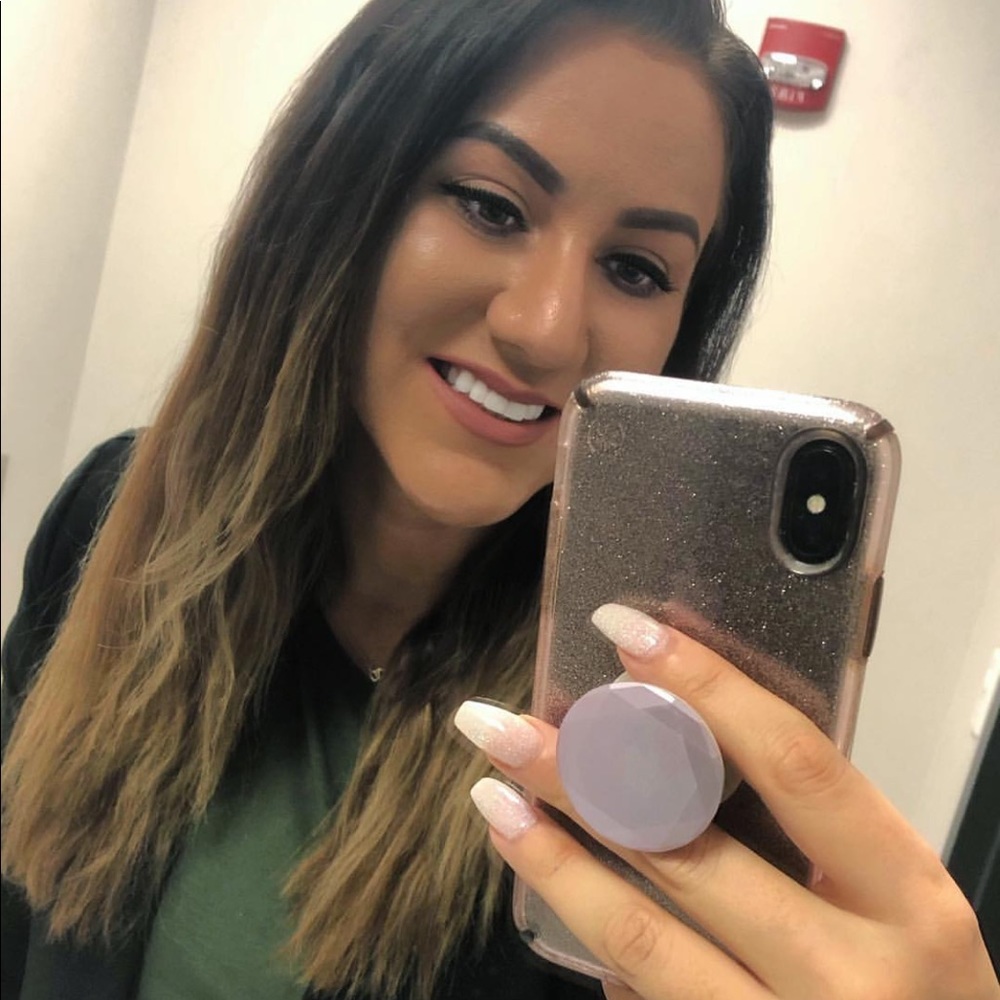 Meet your Posher 😘